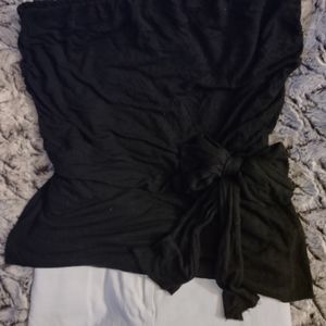 Arden B Large black strapless shirt with bow